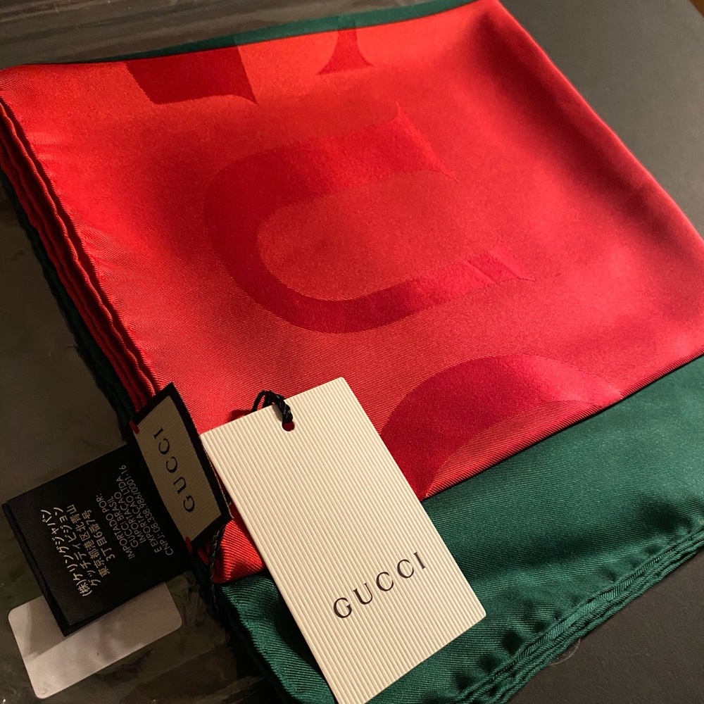 Gucci scarf